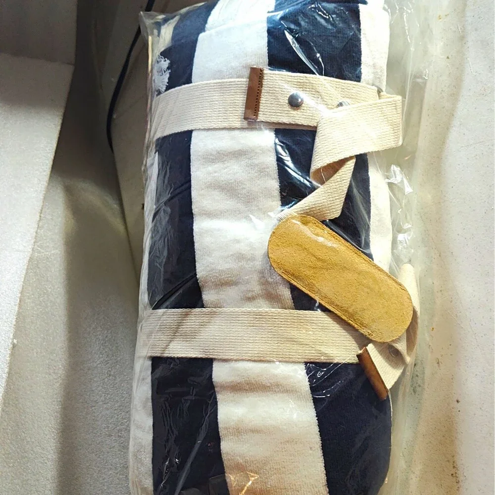 Business & Pleasure Co. Navy/White Striped Cotton Blanket Throw 36 x 70 in 1282